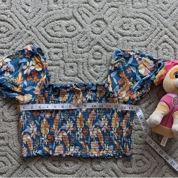 AERIE Puff sleeves smocked floral blue peasant blouse Medium K1 - Picture 9 of 11